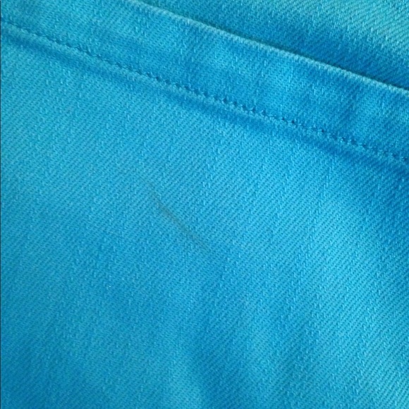 Turquoise stretch capris - Picture 8 of 8